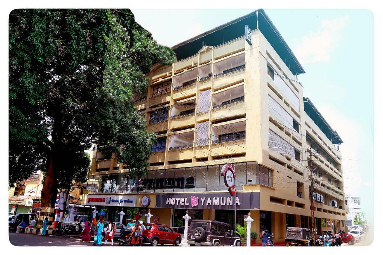 Hotel Yamuna Adur Exterior foto